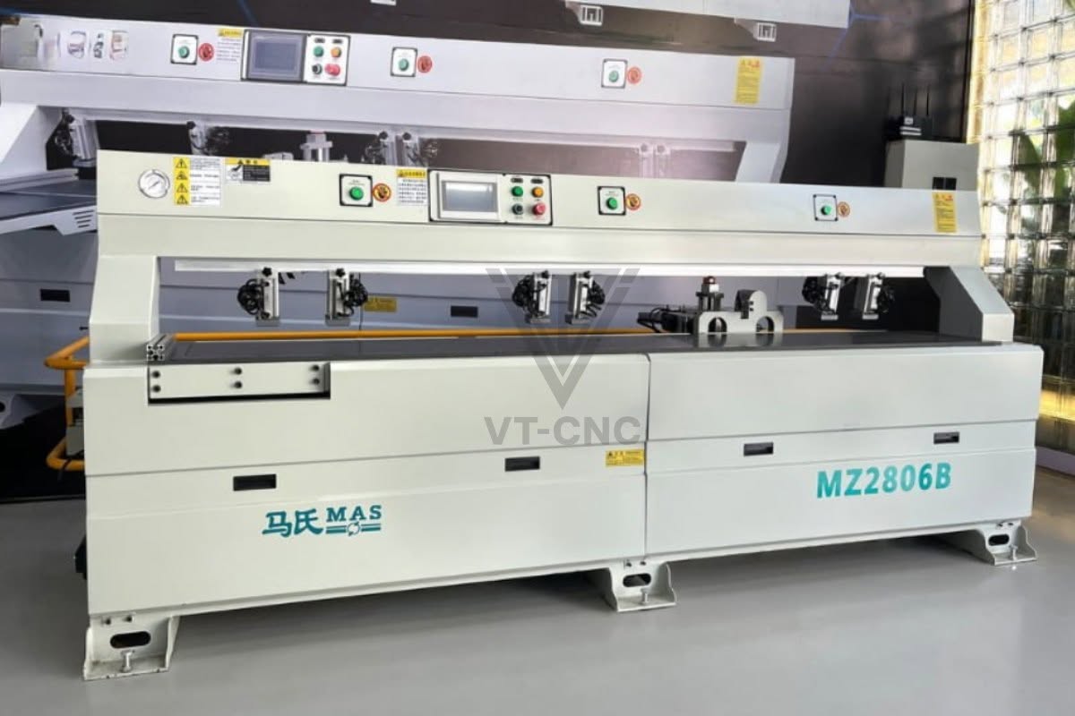 Máy khoan CNC 