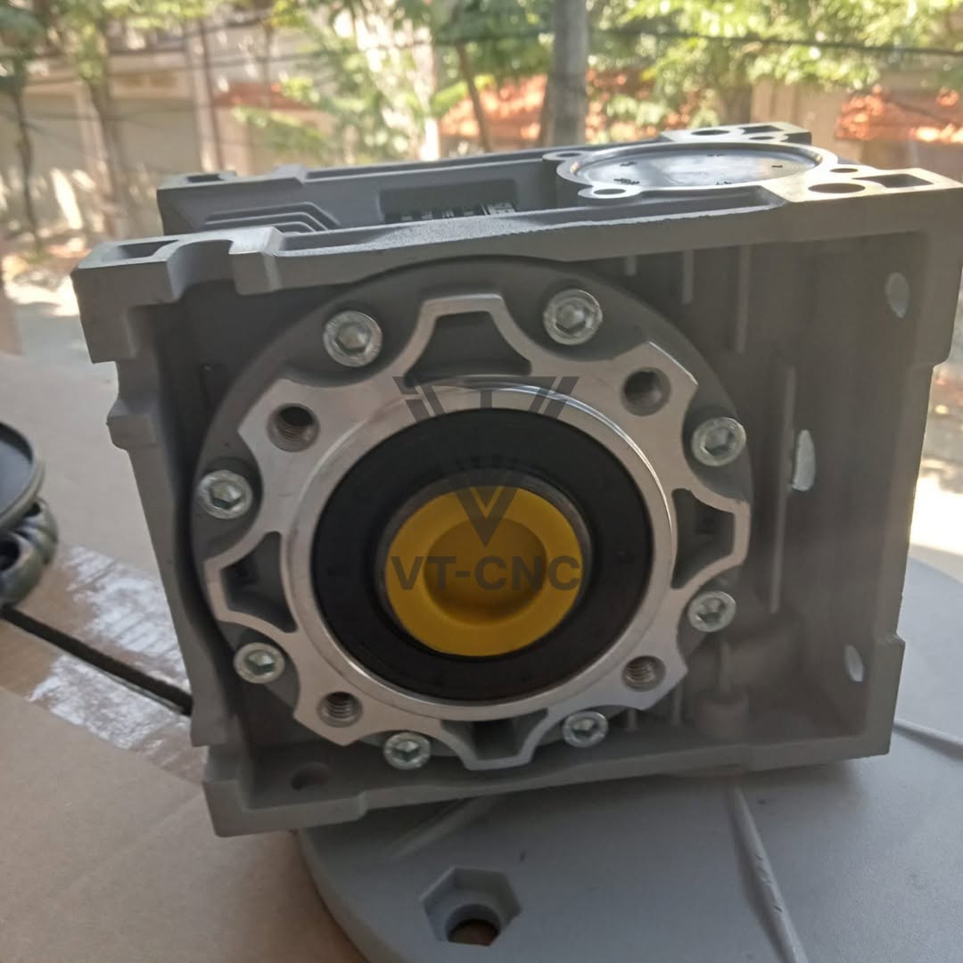 Phụ tùng máy CNC